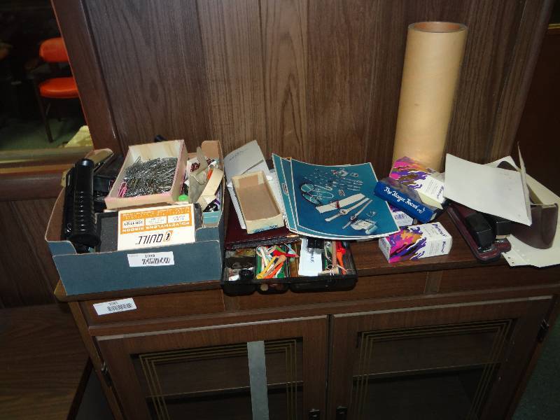 lot 1039 image: Office Supply All Contents.