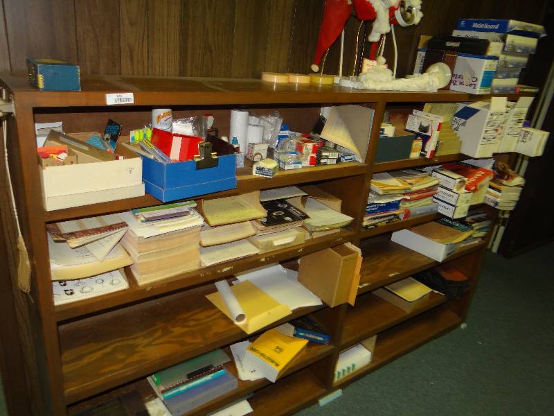 lot 1045 image: Shelf No Content.