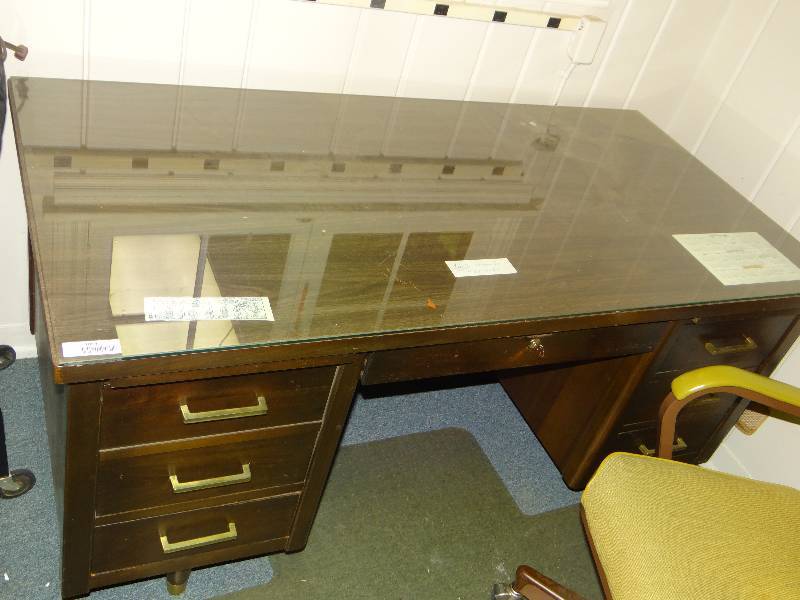 lot 1064 image: Desk WGlass Top Chair & Key.