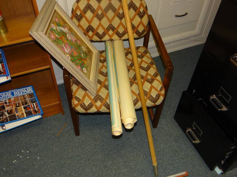 lot 1066 image: Chair WMaps, Picture, Squeegee.