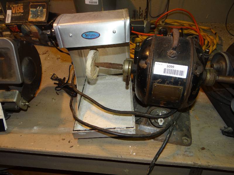 lot 1099 image: Dental Polisher.