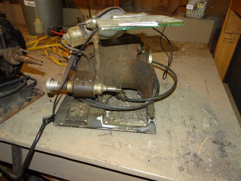 lot 1100 image: Demco Alloy Grinder.