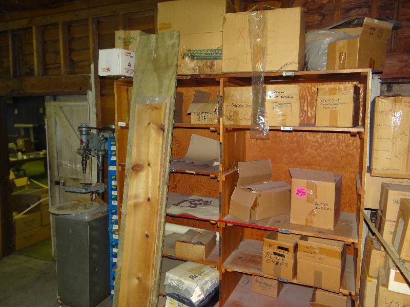 lot 1120 image: XL Shelf WContents & Boards.