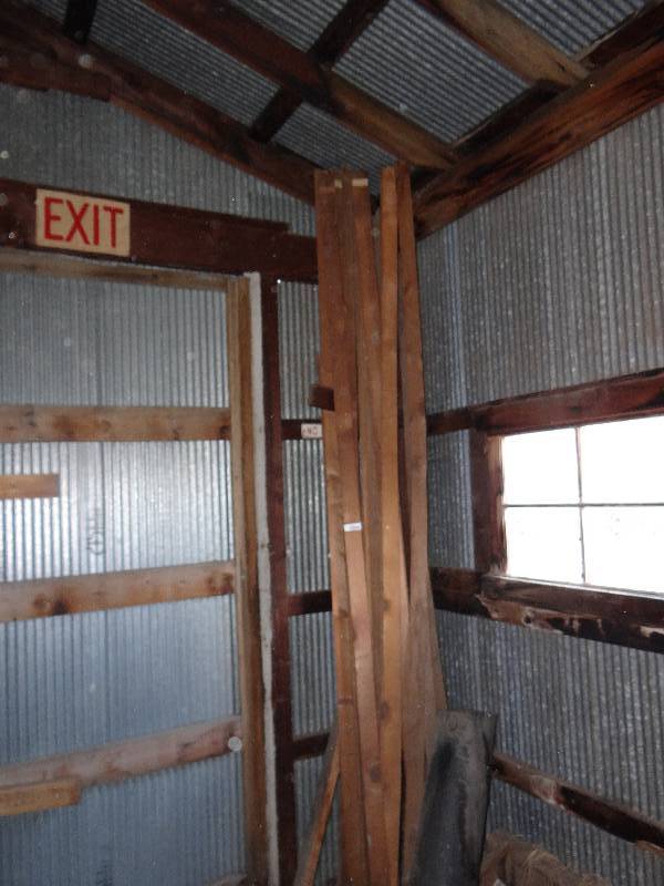 lot 1132 image: Wood Trim.