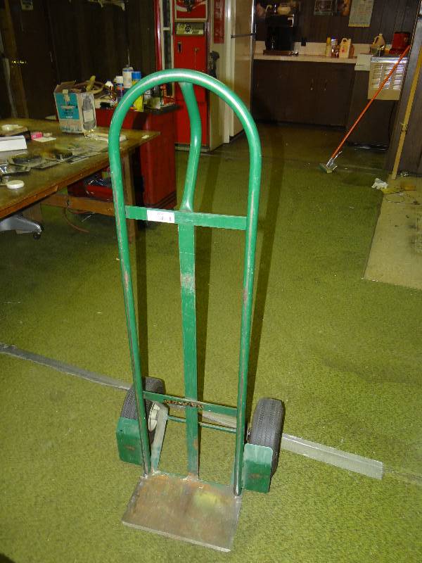 lot 1168 image: All Metal Dolly.