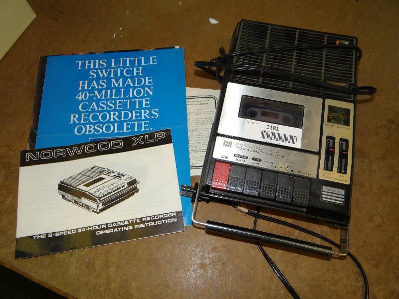 lot 1181 image: Nor wood XLP Recorder.