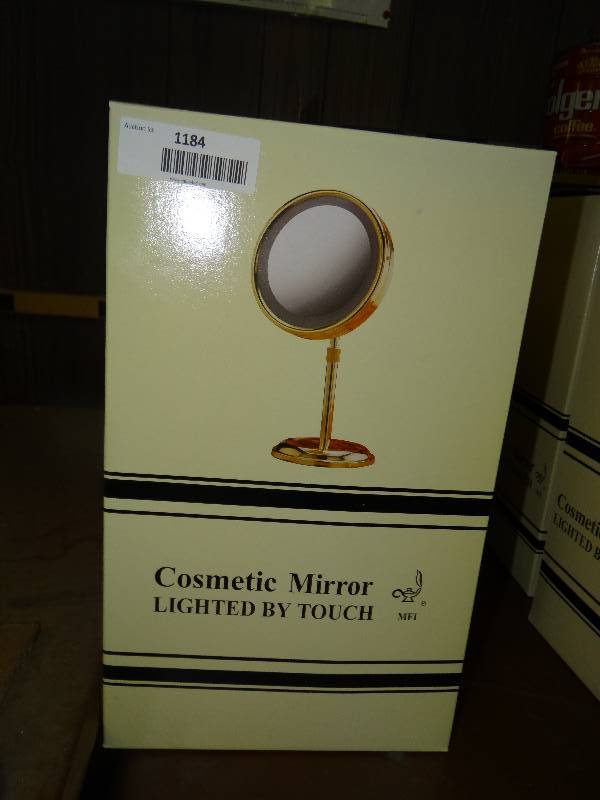 lot 1184 image: 2 Cosmetic Mirror Lighted By Touch Retail 125.