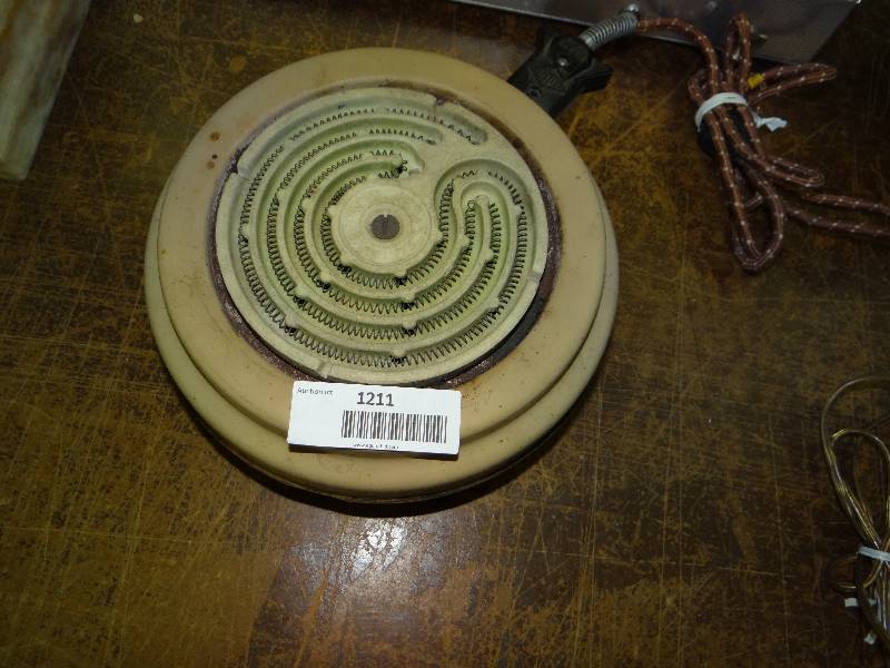 lot 1211 image: Heat Sealer & A Burner.