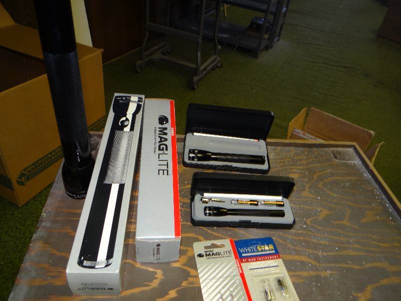 lot 1225 image: New Set Of Assorted Mag Lite & Accessories.