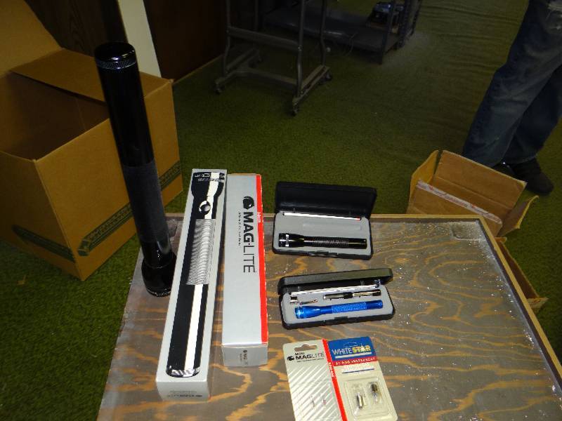 lot 1226 image: New Set Of Assorted Mag Lite & Accessories.