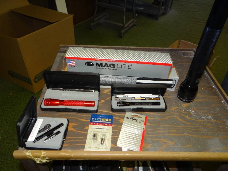 lot 1228 image: New Set Of Assorted Mag Lite & Accessories.