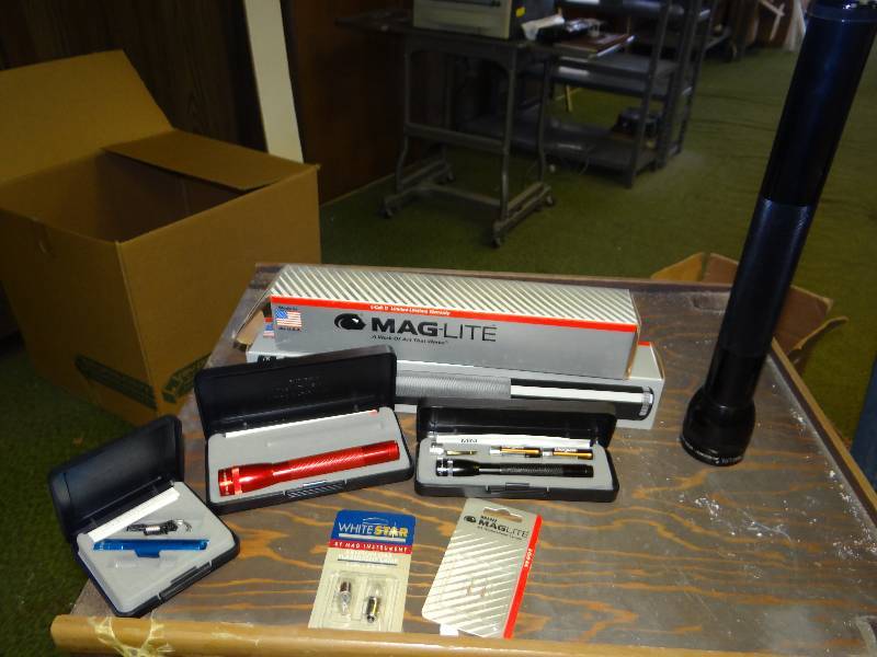 lot 1230 image: New Set Of Assorted Mag Lite & Accessories.