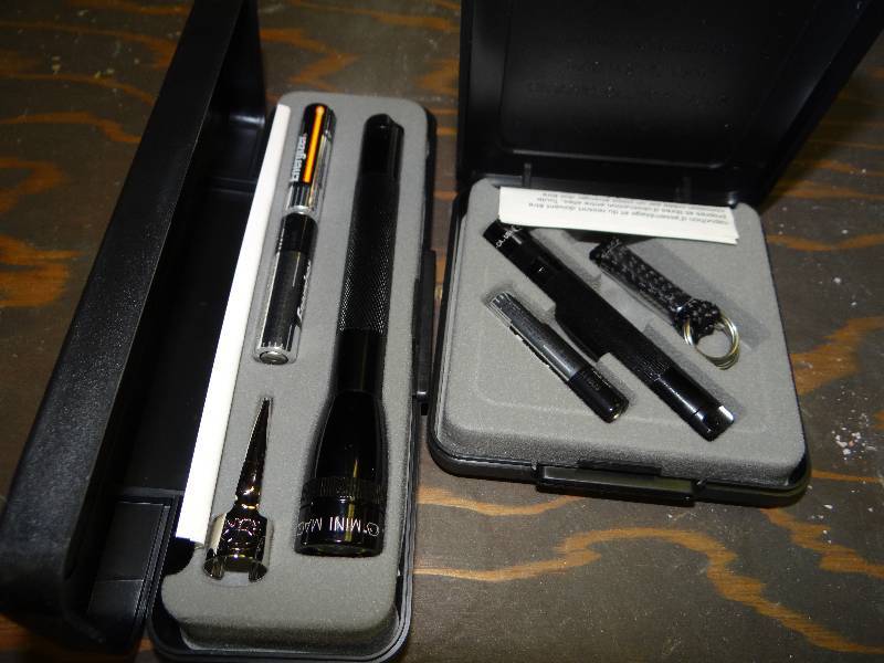 lot 1243 image: 2 New Mag Lite In Case.