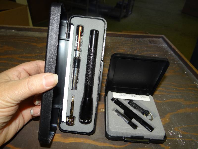 lot 1245 image: 2 New Mag Lite In Case.