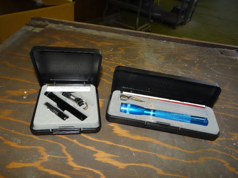 lot 1258 image: 2 New Mag Lite In Case.