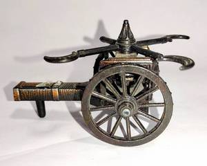 lot 15770 image: Vintage Miniature Model of Leonardo Da Vincis 1483 Mobile Scythe-Car Metal Pencil Sharpener