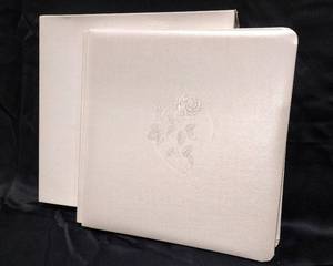 lot 15798 image: Creative Memories The Wedding Album Scrapbook wBox & 15 (2 Sided) Decorative Pages, 13 x 13