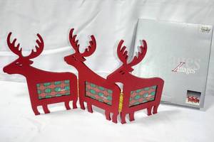 lot 15849 image: NIB Folding Reigndeer Picture Frame from Kohls, 16 Wide when Opened