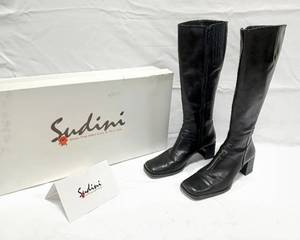 lot 15858 image: Gorgeous Vintage Sudini Jade Italian Made, Black Leather Calf Boots - Size 9 12 - In Original Box, Retro Style