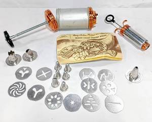 lot 15879 image: Vintage Mirro Cooky and Pastry Press - 1950s - Appears to be Complete