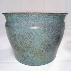 lot 15907 image: Vintage Enamel () Metal Planter - 6 14 Tall X 9 Wide