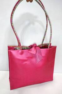 lot 16002 image: Vintage Est�e Lauder Bright Pink wPlaid Accents Tote or Makeup Bag (11 W x 9 H x 3.5 D)