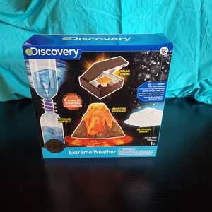 lot 2091 image: Discovery Science Set - New in Box