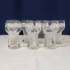 lot 2036 image: Vintage Taco Bell Glasses - Pepsi Cola