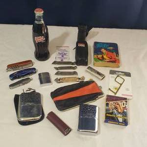lot 2057 image: Assorted Vintage Trinket Lot