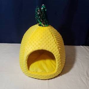 lot 2074 image: Pineapple Cat Bed
