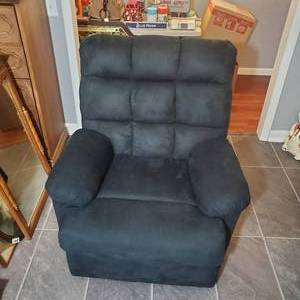 lot 2097 image: Cloth Recliner - Like New