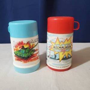 lot 2122 image: Vintage Thermos Lot