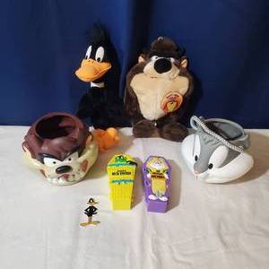 lot 2141 image: Warner Bros Bundle