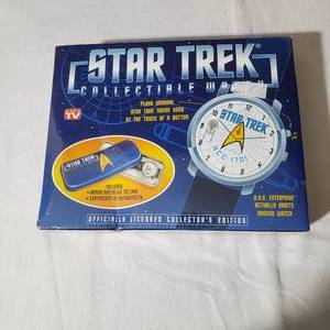 lot 2145 image: Star Trek Collectible Watch