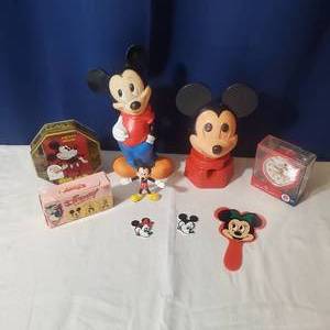 lot 2152 image: Walt Disney Mickey Mouse Bundle 3