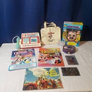 lot 2154 image: Vintage Walt Disney Bundle