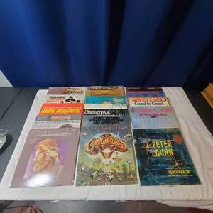 lot 2166 image: Vintage Vinyl Records Bundle