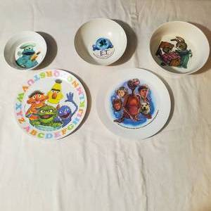 lot 2179 image: Vintage E.T. Plate & Bowl Set Plus Others