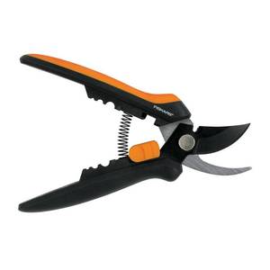 lot 1531 image: Fiskars Floral 12 Pruner With Soft Grip and Stem Stripper 399261-1001