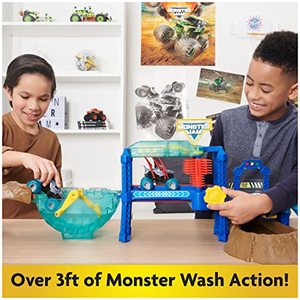 lot 3050 image: Monster Jam, Megalodon Monster Wash, Includes Color-Changing Megalodon Monster Truck, Interactive Water Play Kids Toys for Aged 3 and Up