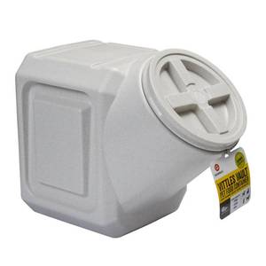 lot 3083 image: Gamma2 Outback Stackable Vittles Vault Pet Food Storage Container