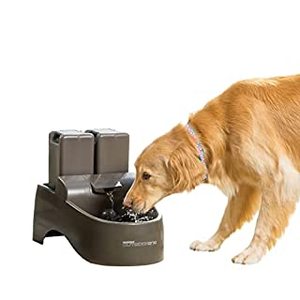 lot 3096 image: PetSafe Drinkwell Outdoor Dog Water Fountain, Pet Drinking Fountain, 450 oz Capacity Water Dispenser (B088P54HHN)