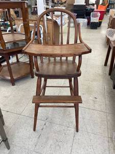 lot 7009 image: vintage high chair