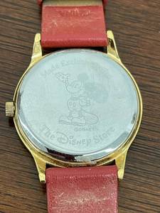 lot 7032 image: Mickey Mouse watch
