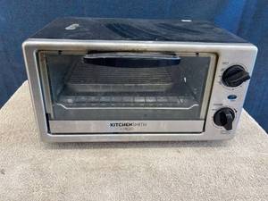lot 44617 image: toaster oven