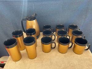 lot 44636 image: thermo serve set
