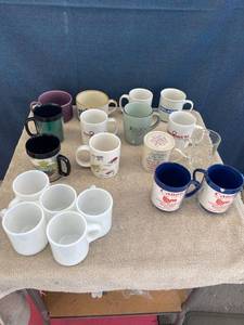 lot 44639 image: coffee cup lot