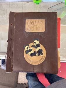 lot 44660 image: vintage snaps & scraps book