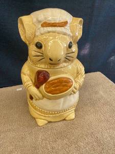 lot 44684 image: vintage mouse cookie jar