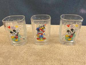 lot 44692 image: 3 Mickey Mouse glasses